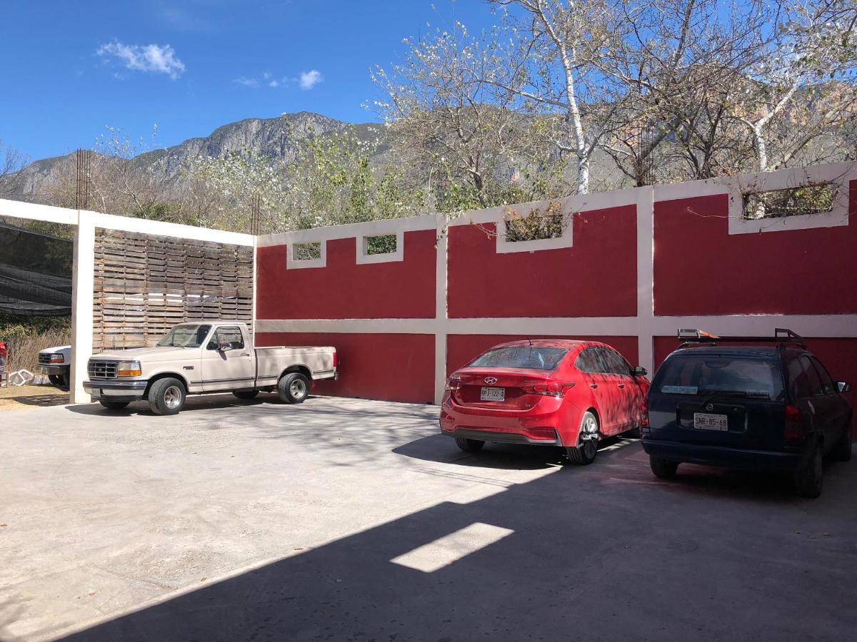 Oyo Hotel Cuatro Reales Galeana Eksteriør bilde