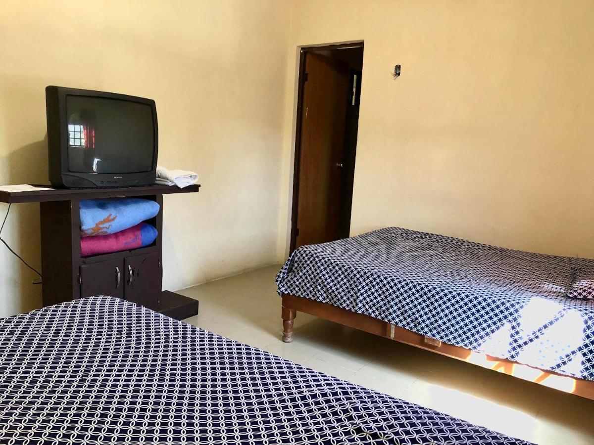 Oyo Hotel Cuatro Reales Galeana Eksteriør bilde