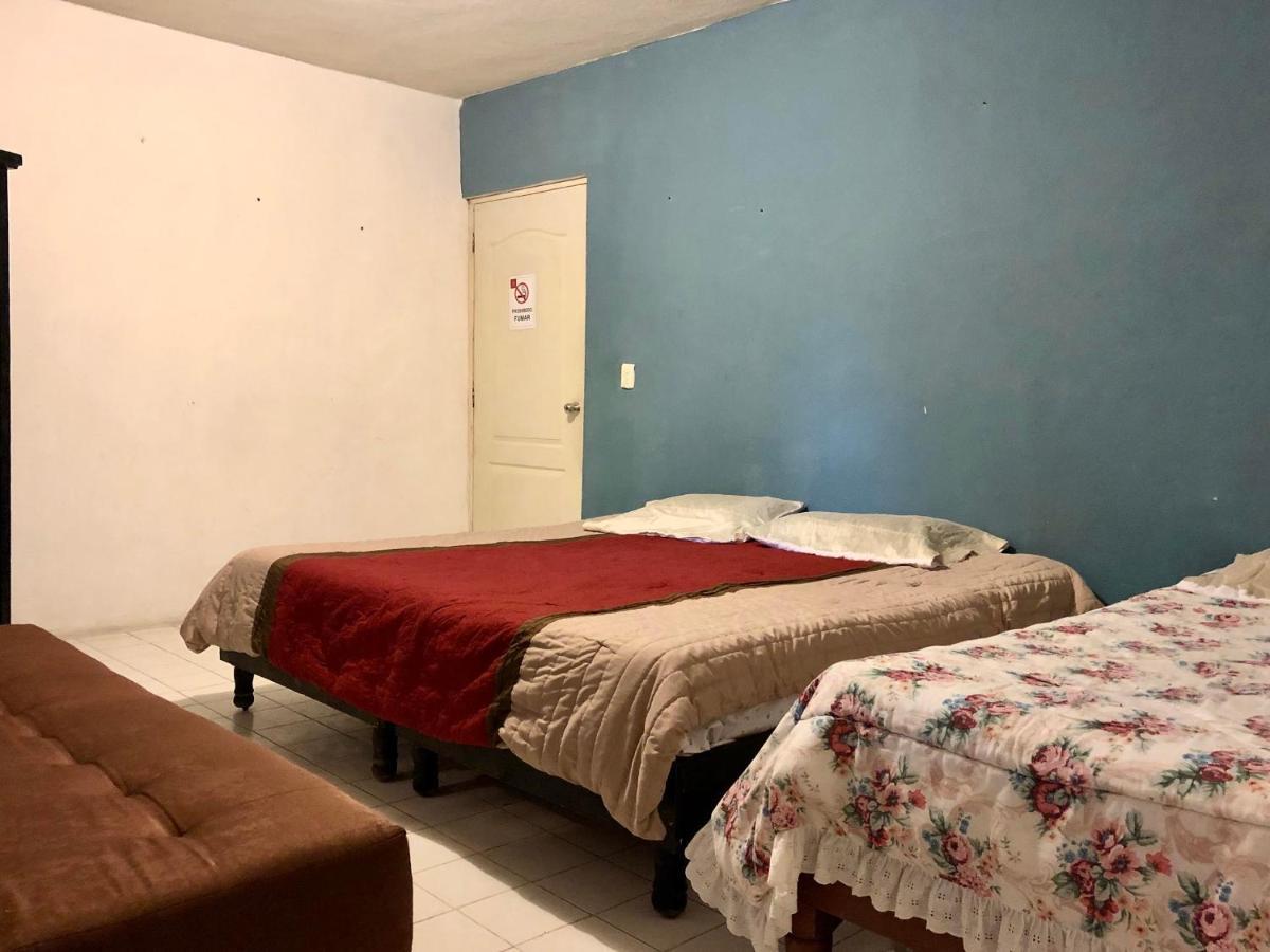 Oyo Hotel Cuatro Reales Galeana Eksteriør bilde